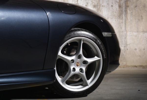 Used 2004 Porsche 911 Carrera for sale Sold at Ryan Friedman Motor Cars LLC in Glen Cove NY 11542 12