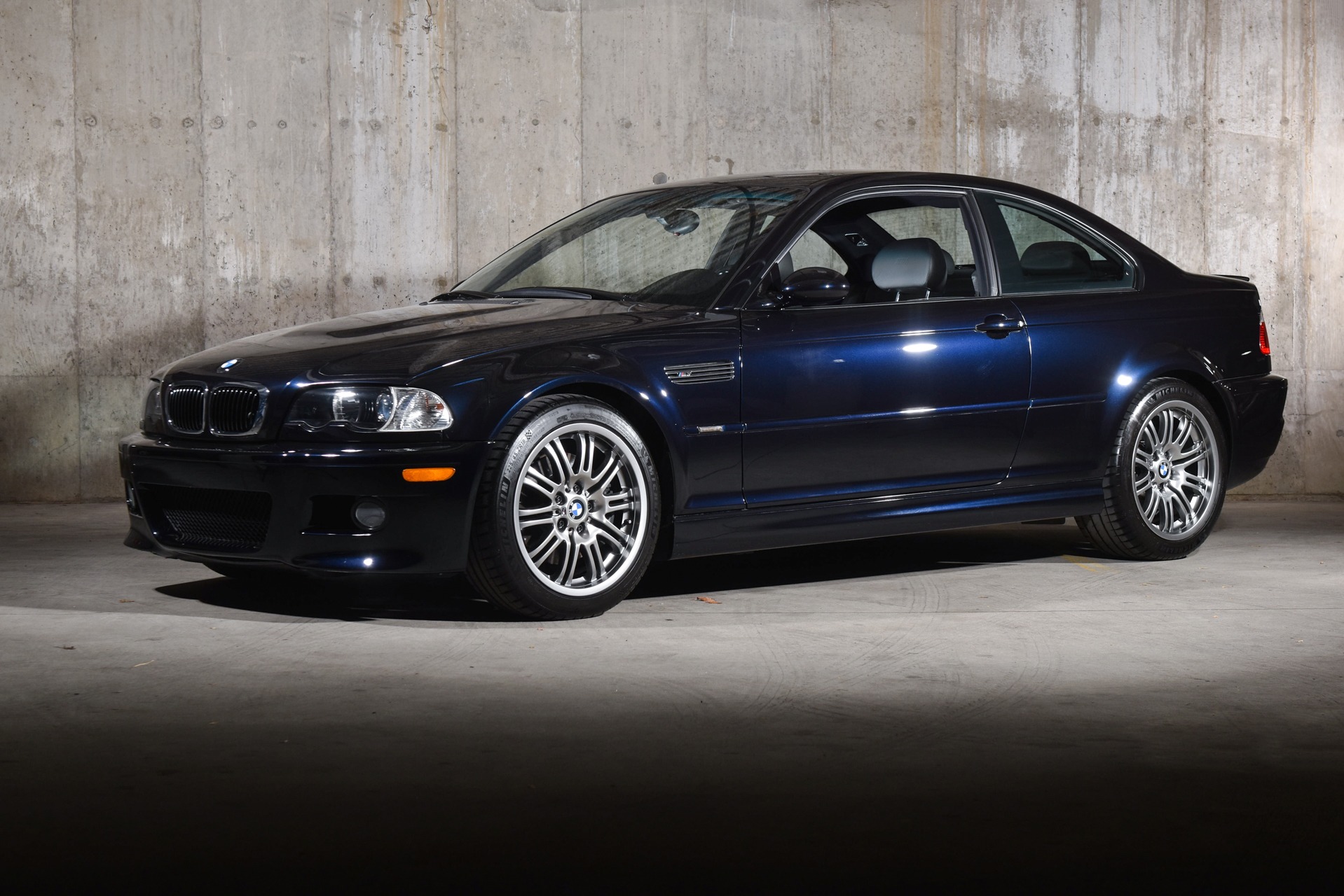 BMW M3 2004 Mondial De L’Automobile 2003 - 2004 BMW M3 CSL - Images, Specifications and Information