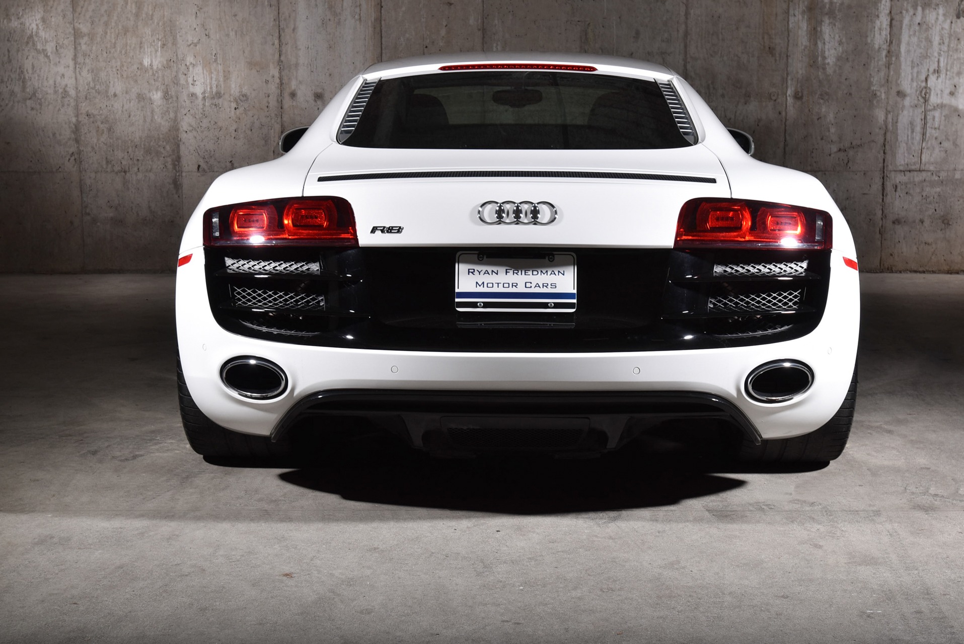 Used 2010 Audi R8 5.2 quattro For Sale (Sold) | Ryan Friedman Motor Cars  LLC Stock #607, image size:1915x1280