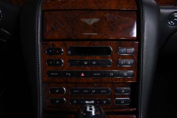Used 2008 Bentley Azure for sale $89,995 at Ryan Friedman Motor Cars LLC in Glen Cove NY 11542 24
