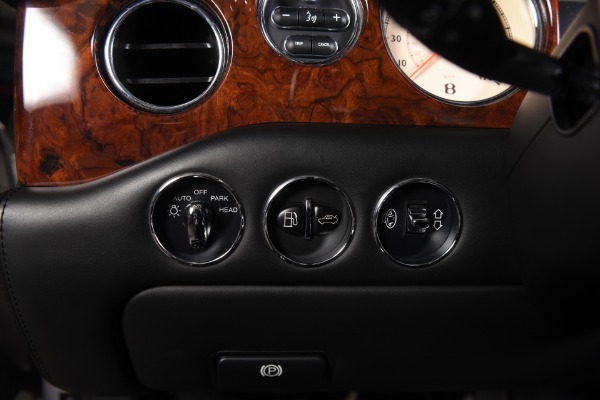 Used 2008 Bentley Azure for sale $89,995 at Ryan Friedman Motor Cars LLC in Glen Cove NY 11542 26