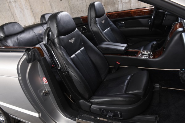 Used 2008 Bentley Azure for sale $89,995 at Ryan Friedman Motor Cars LLC in Glen Cove NY 11542 27