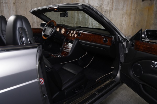 Used 2008 Bentley Azure for sale $89,995 at Ryan Friedman Motor Cars LLC in Glen Cove NY 11542 34
